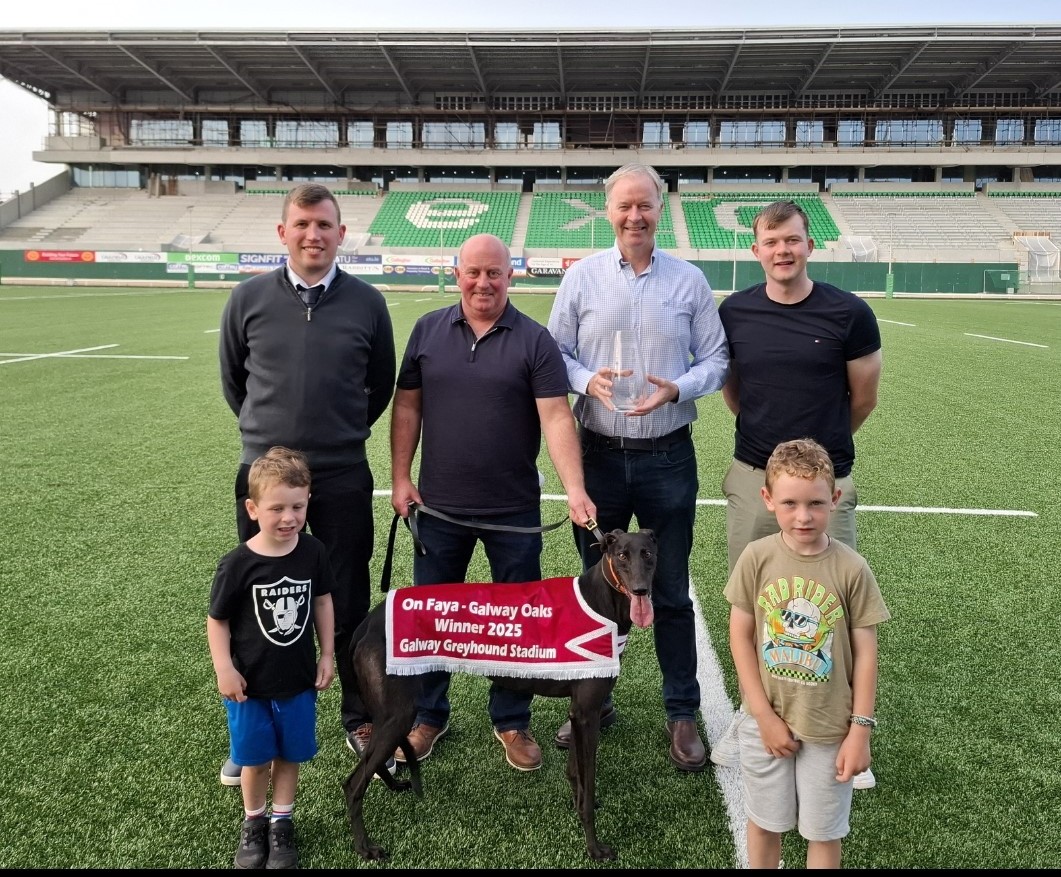  James Murray (Racing Manager) joined Peter and Cian Mulrooney, Hughie Keleghan (GOBA), and Louis and Alex Shaughnessy to launch the On Faya Galway Oaks 2025.